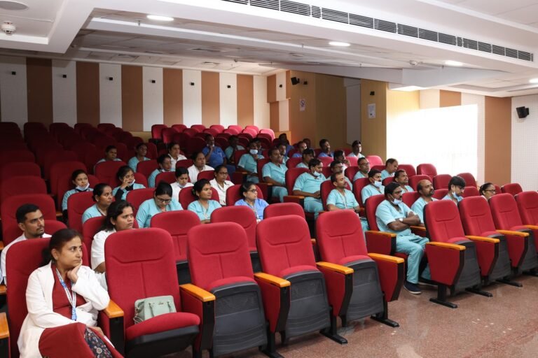 Nursing and laboratory staff attending the seminar at BLDE Hospital